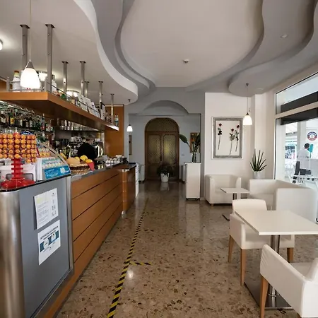 Eraclea Hotel 3*